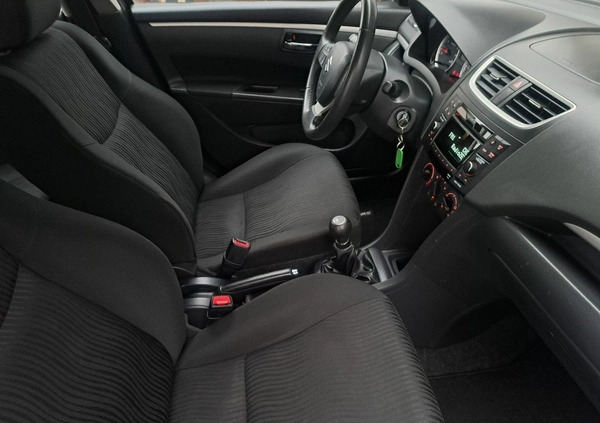 Suzuki Swift cena 27900 przebieg: 164114, rok produkcji 2010 z Olsztyn małe 191